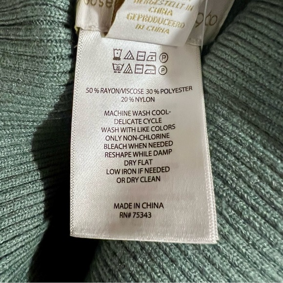 House of Harlow 1960 Turtleneck Sweater Poncho Green OS - Picture 10 of 10